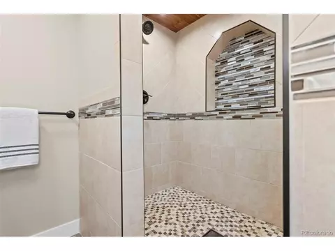 Bath - 611 Gore Range Dr, Windsor, CO 80550 photo 8 of 8