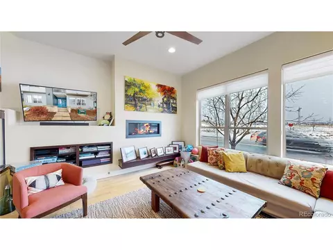 8451 E 33rd Ave, Denver, CO 80238 photo 4