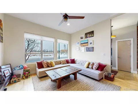 8451 E 33rd Ave, Denver, CO 80238 photo 5