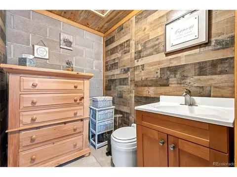 Bath - 25845 Wilkerson Rd, Conifer, CO 80433 photo 1 of 1