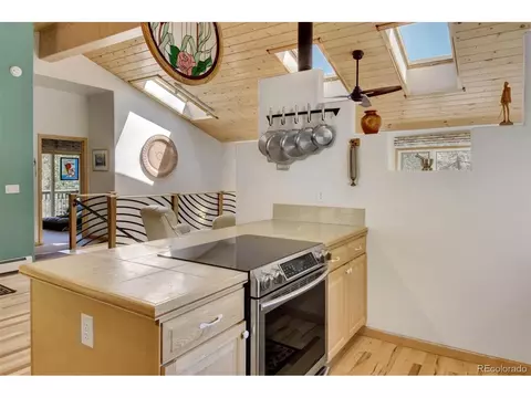 332 Valley Ln, Boulder, CO 80302 photo 9