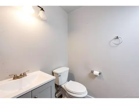 Bath - 17050 E Ford Dr, Aurora, CO 80017 photo 1 of 2