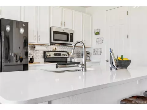 Kitchen - 6516 Copper Dr, Erie, CO 80516 photo 4 of 7