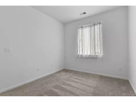 934 Waterloo St, Aurora, CO 80018 photo 14