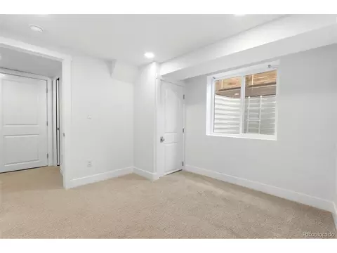 Bedroom - 800 Monroe St, Denver, CO 80206 photo 4 of 4