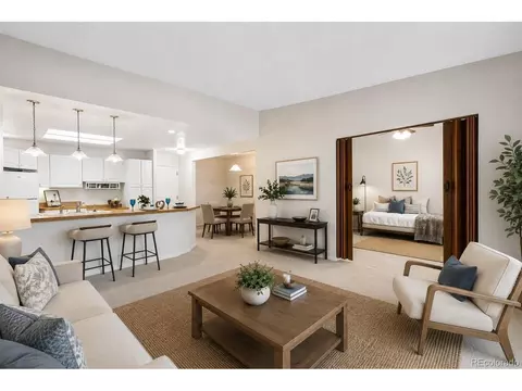650 S Clinton St #5D, Denver, CO 80247