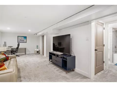 11550 E 2nd Ave, Aurora, CO 80010 photo 16
