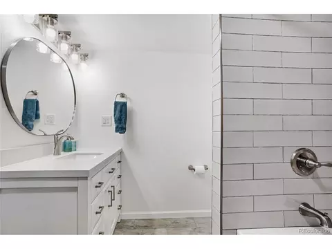 11550 E 2nd Ave, Aurora, CO 80010 photo 18