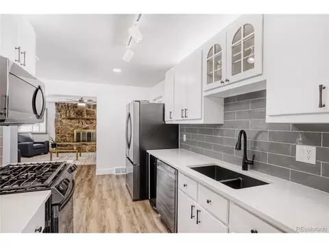 11550 E 2nd Ave, Aurora, CO 80010 photo 7