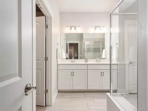 10344 E 60th Pl, Denver, CO 80238 photo 26