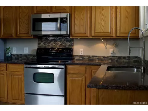 11692 E 7th Ave, Aurora, CO 80010 photo 5