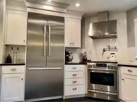 2375 Locust St, Denver, CO 80207 photo 12