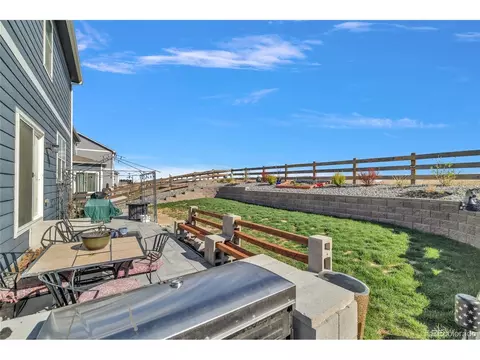 Exterior - 45824 Silverdrop Ave, Bennett, CO 80102 photo 8 of 11