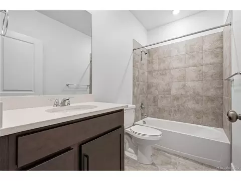 Bath - 17116 W 92nd Loop, Arvada, CO 80007 photo 4 of 4