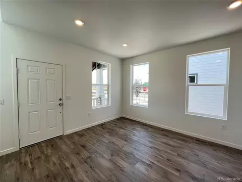 515 Cottonwood Ave, Bennett, CO 80102 photo 5