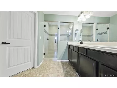 Bath - Undisclosed, Aurora, CO 80016 photo 2 of 4