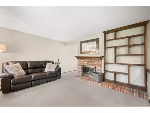 9032 E Amherst Dr #E, Denver, CO 80231 photo 6
