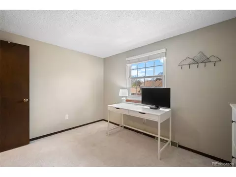 9032 E Amherst Dr #E, Denver, CO 80231 photo 31