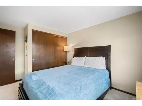 9032 E Amherst Dr #E, Denver, CO 80231 photo 27