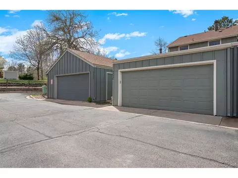9032 E Amherst Dr #E, Denver, CO 80231 photo 41