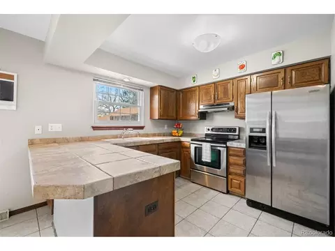 9032 E Amherst Dr #E, Denver, CO 80231 photo 12