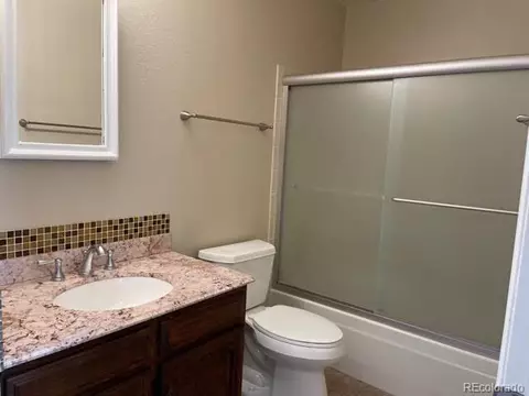 3075 S Uravan St, Aurora, CO 80013 photo 9