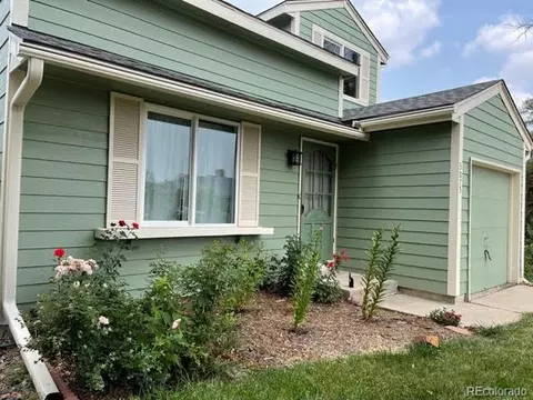 3075 S Uravan St, Aurora, CO 80013 photo 2