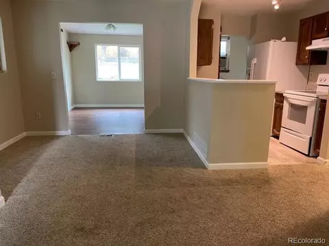 3075 S Uravan St, Aurora, CO 80013 photo 3