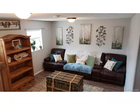 151 Jefferson Dr, Bennett, CO 80102 photo 8