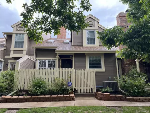 1970 S Helena St #F, Aurora, CO 80013