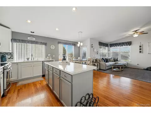 18315 E Amherst Dr, Aurora, CO 80013 photo 9