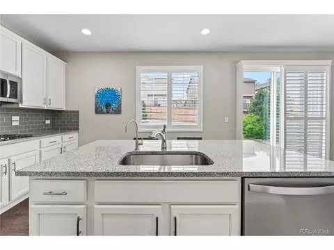 Kitchen - 4815 S Malta Way, Centennial, CO 80015 photo 6 of 6