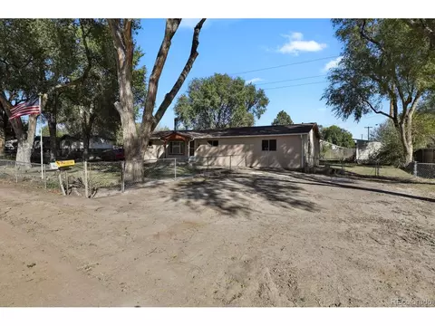 130 32 12 Ln, Pueblo, CO 81006