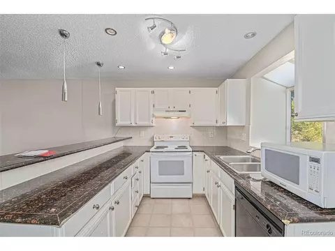 16951 E Chenango Ave #B, Aurora, CO 80015 photo 4