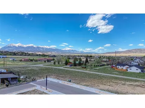180 Cotopaxi Ln, Salida, CO 81201