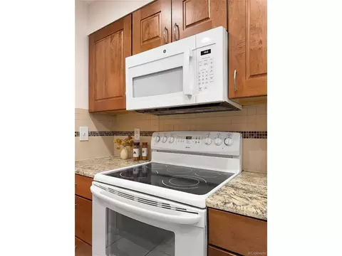 7370 E Florida Ave #1010, Denver, CO 80231 photo 19