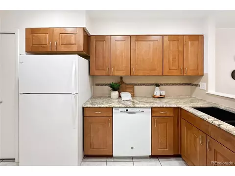 7370 E Florida Ave #1010, Denver, CO 80231 photo 14