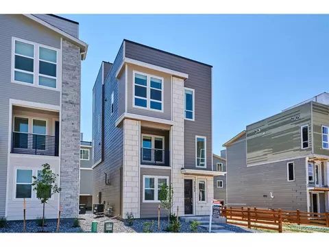 21032 E Quincy Dr, Aurora, CO 80015