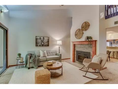 540 S Forest St #4-202, Denver, CO 80246