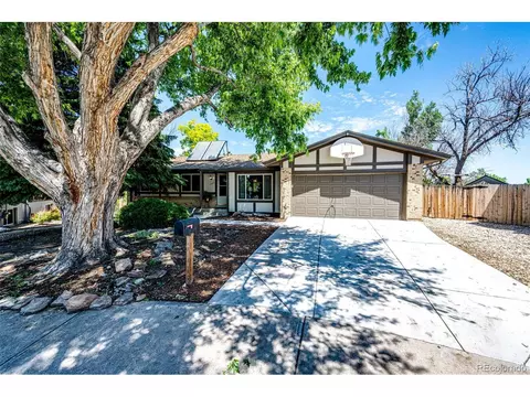 17327 E Bates Pl, Aurora, CO 80013 photo 4