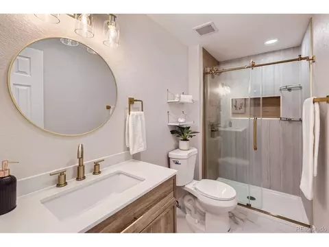 12932 Elgin Pl, Denver, CO 80239 photo 16