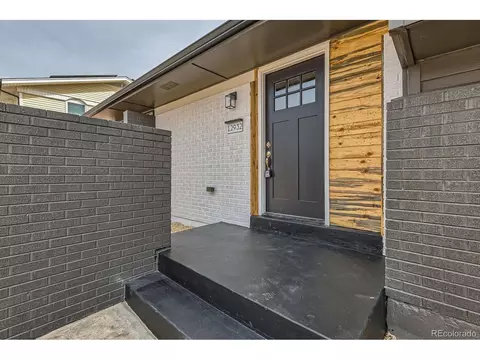 12932 Elgin Pl, Denver, CO 80239 photo 4