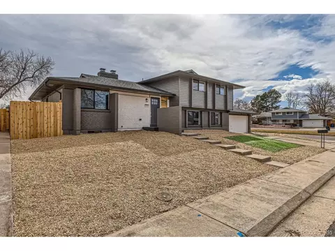 12932 Elgin Pl, Denver, CO 80239 photo 2
