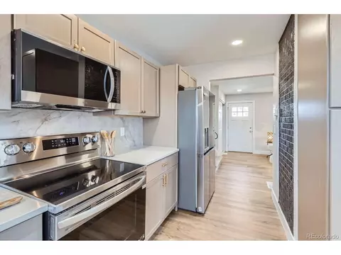 12932 Elgin Pl, Denver, CO 80239 photo 11