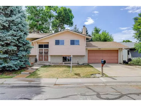 559 S Field Ct, Lakewood, CO 80226