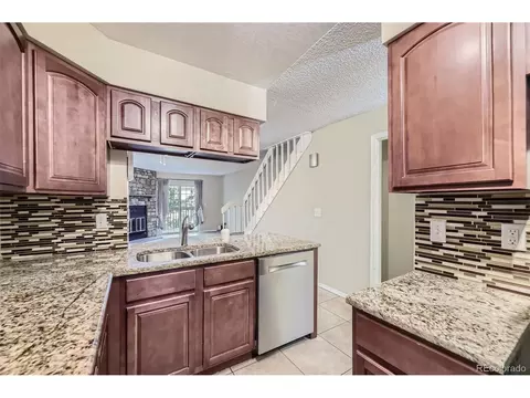 2728 E Nichols Cir, Centennial, CO 80122 photo 10