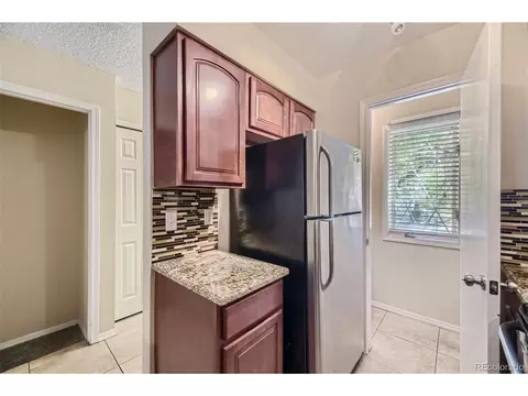 2728 E Nichols Cir, Centennial, CO 80122 photo 9