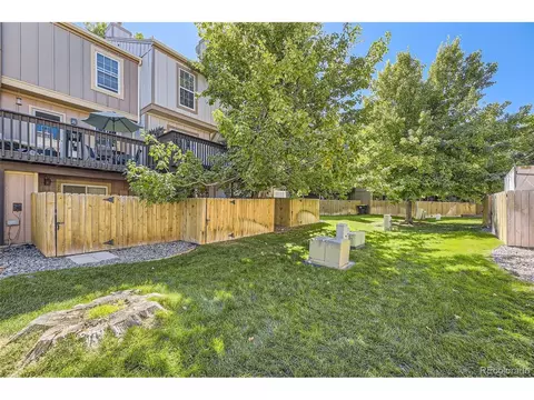 2728 E Nichols Cir, Centennial, CO 80122 photo 28