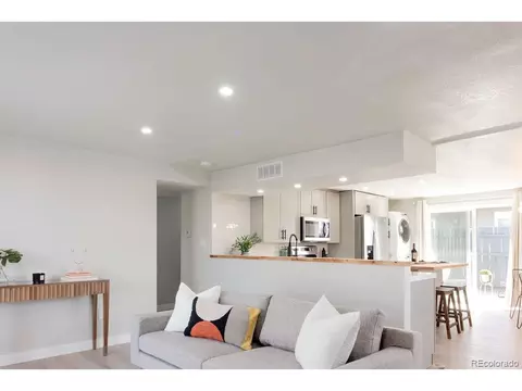 1024 Stuart St, Denver, CO 80204 photo 7