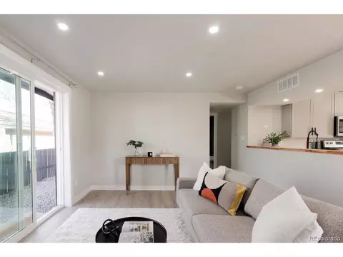 1024 Stuart St, Denver, CO 80204 photo 9